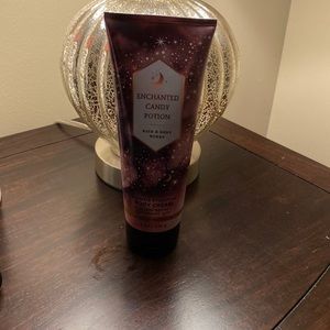Bath and Body Works NWT Enchanted Candy Potion Ultimate Hydration Body Cream